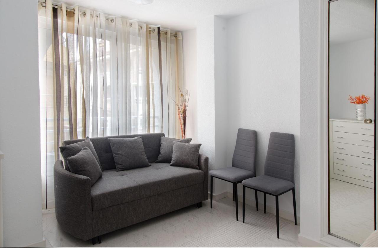 Holiday Suite Playa Del Cura Torrevieja Bagian luar foto